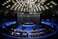 Plenário pode votar na terça-feira mais dinheiro para a saúde
