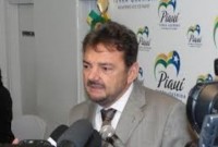 Governador inaugura obras de saneamento no litoral