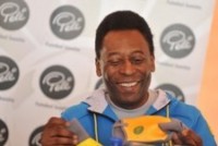 Pelé recebe alta após 15 dias internado