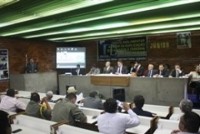 Bancadas do Piauí e Maranhão cobram ponte e obras de BRs