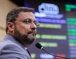 Fabio Novo repercute arquivamento de inquérito