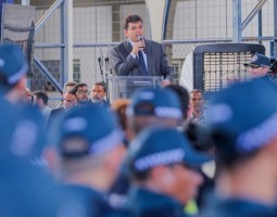 Governo do Piauí investe R$ 24 milhões em armamentos, motocicletas e apresenta novo fardamento da Polícia Militar