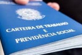 Taxa de desemprego cai para 12,3% no trimestre encerrado em julho