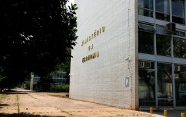 Governo revisa estimativa de deficit, que pode chegar a R$ 844,6 bilhões em 2020