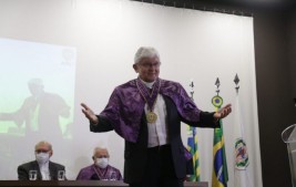 APL recebe Tony Batista na Cadeira 22