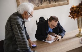 Livro de Petrônio desmistifica economia