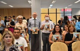 Livro mostra as belezas do Parque Ambiental da UFPI