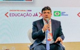 Rafael Fonteles apresenta app inovador do Piauí para a primeira infância em evento nacional de educação