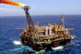 Explosão em navio-plataforma  da Petrobras mata três pessoas