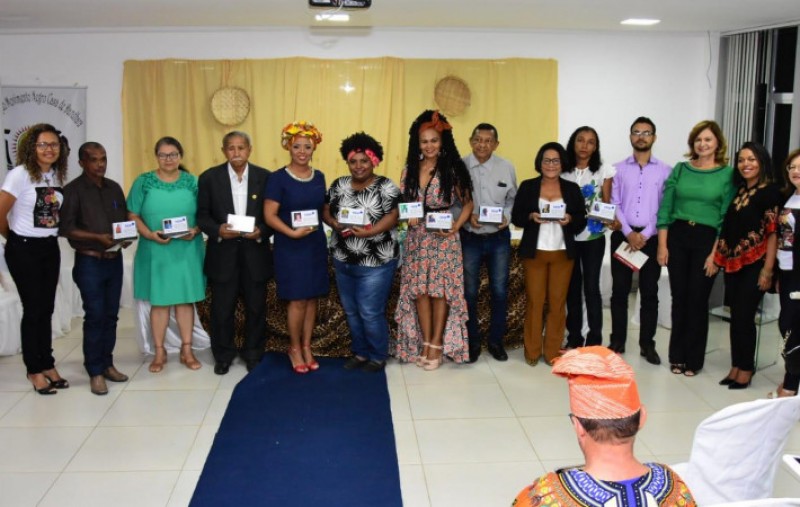 Prefeito Joel e secretária Elineuza Ramos são homenageados como personalidades negras de destaque