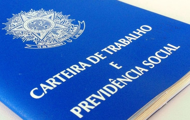 Em novembro, mais de 99 mil novos empregos foram criados no país