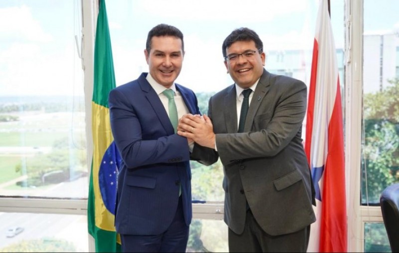 Governador se reúne com ministro das Cidades em busca de investimentos nas áreas de habitação, drenagem e mobilidade urbana